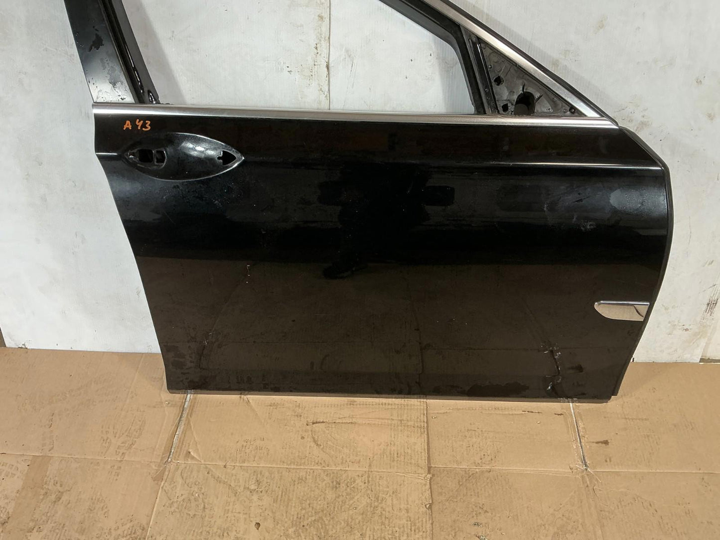 2009 - 2015 BMW 740i F01 Front Right Passenger Side Door Shell Panel OEM.