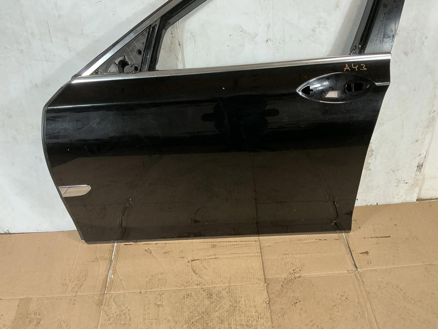 2009 - 2015 BMW 740i F01 Front Left Driver Side Door Shell Panel OEM.