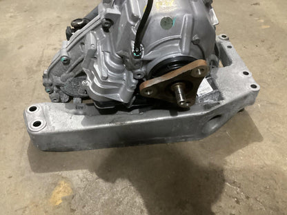 2012 - 2017 BMW X3 F25 Transfer Case Automatic w/ Driveshaft Propeller OEM