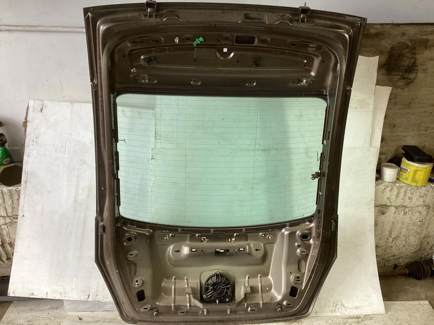 2012-2015 Volkswagen Beetle Hatchback Trunk Lid Deck Tail Gate w/ Window OEM