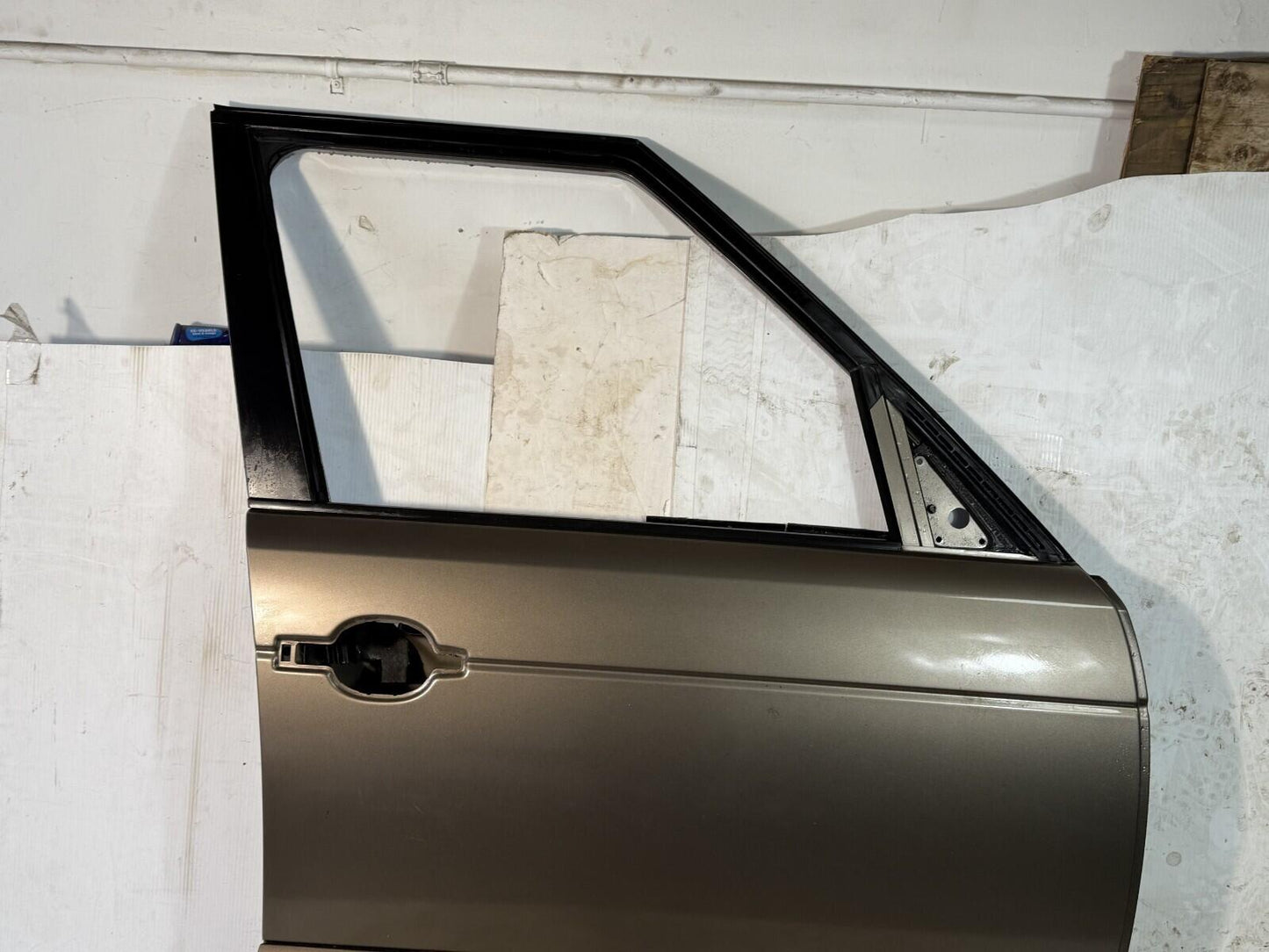 2007-2012 Land Rover Range Rover Front Right Passenger Side Door Shell Panel OEM