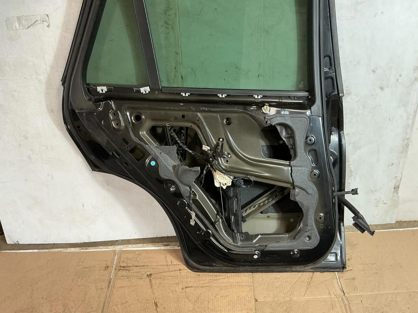 2007 - 2013 BMW X5 xDrive50i Rear Left Driver Side Door Shell Panel OEM.