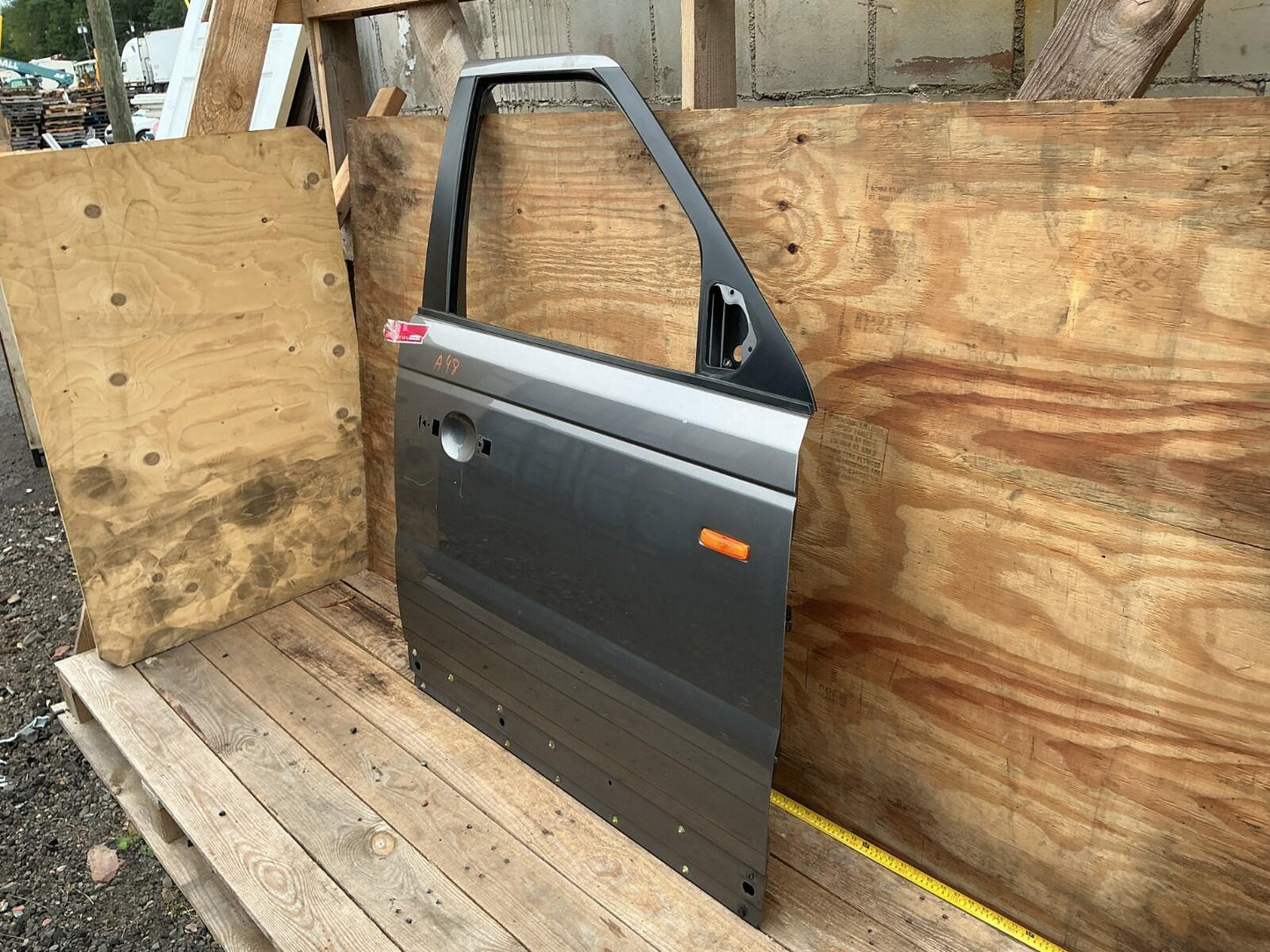 2006-2009 Land Rover Range Rover Sport Front Right Passenger Side Door Shell OEM