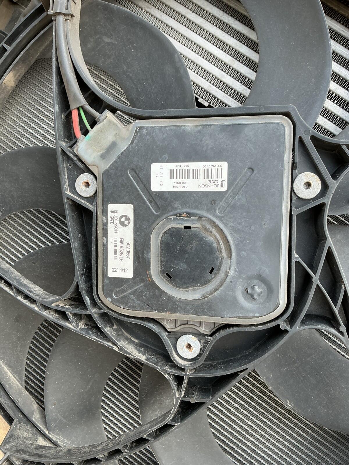 2012 - 2016 BMW 528i Engine Cooling Radiator Fan Shroud Cooler Ac Condenser OEM.