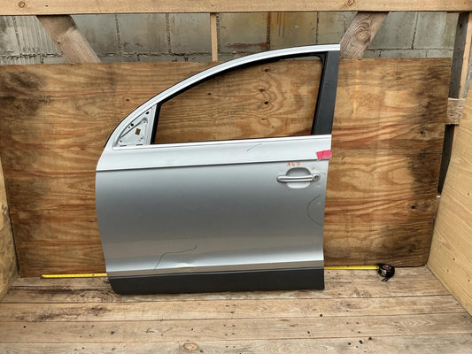 2007 - 2015 Audi Q7 3.6 Premium Front Left Driver Side Door Shell OEM