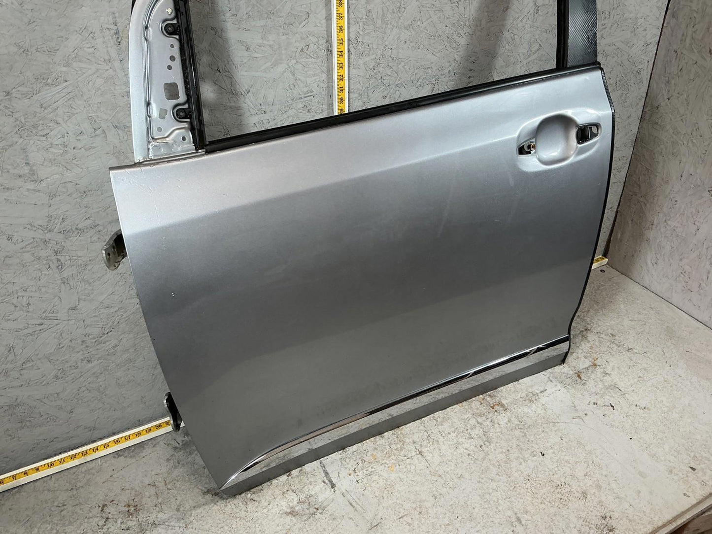 2011 - 2017 Toyota Sienna LE Front Left Driver Side Door Shell OEM