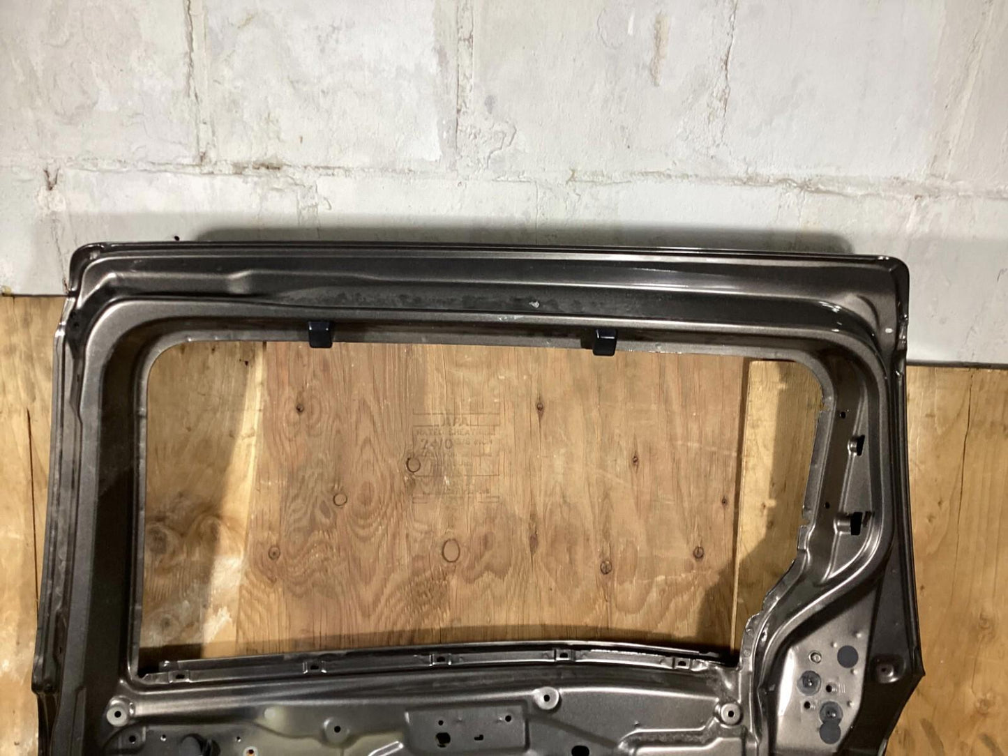 2018 - 2023 HONDA ODYSSEY ELITE REAR RIGHT SIDE EXTERIOR DOOR SHELL PANEL OEM .