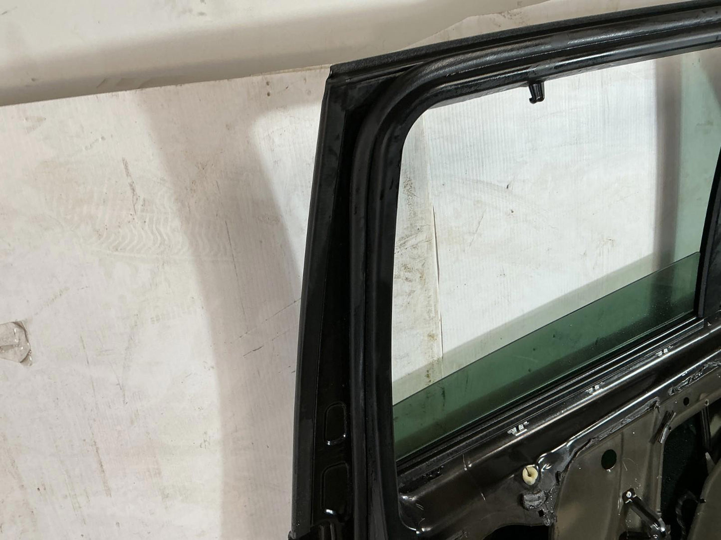 2007 - 2013 BMW X5 xDrive50i Rear Right Passenger Side Door Shell Panel OEM.