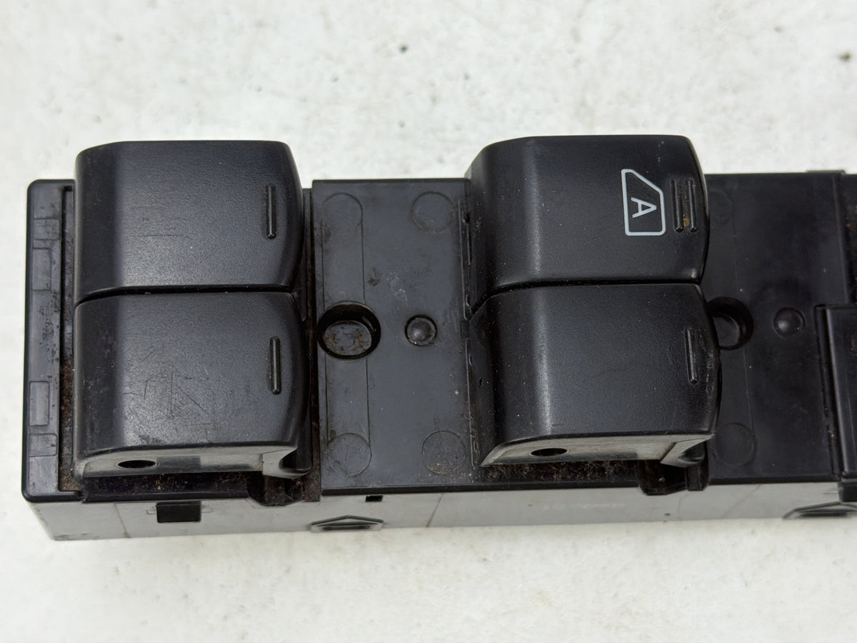 2012-2019 Nissan Versa Front Left Driver Side Door Master Window Switch OEM