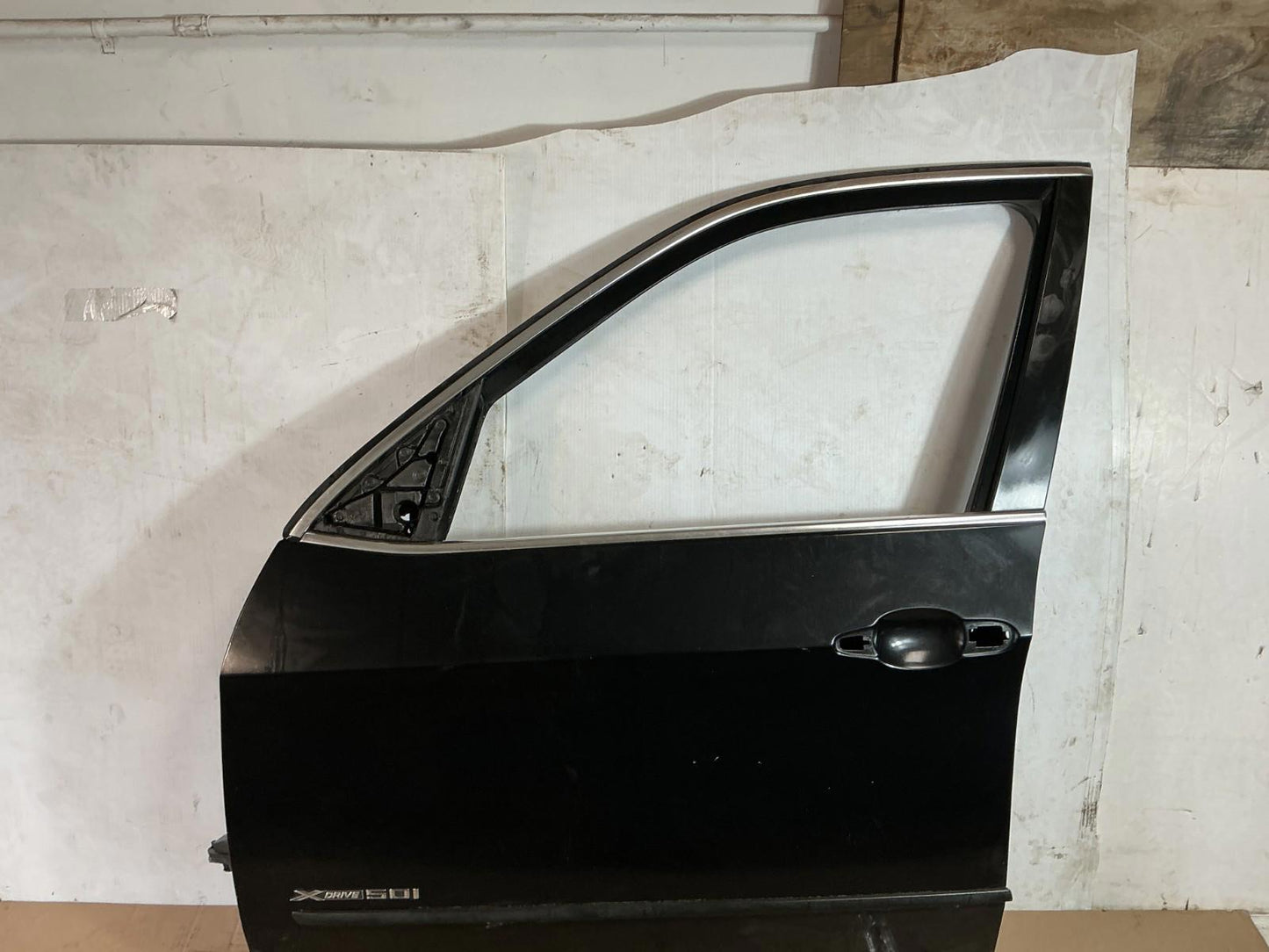 2007 - 2013 BMW X5 xDrive50i Front Left Driver Side Door Shell Panel OEM.