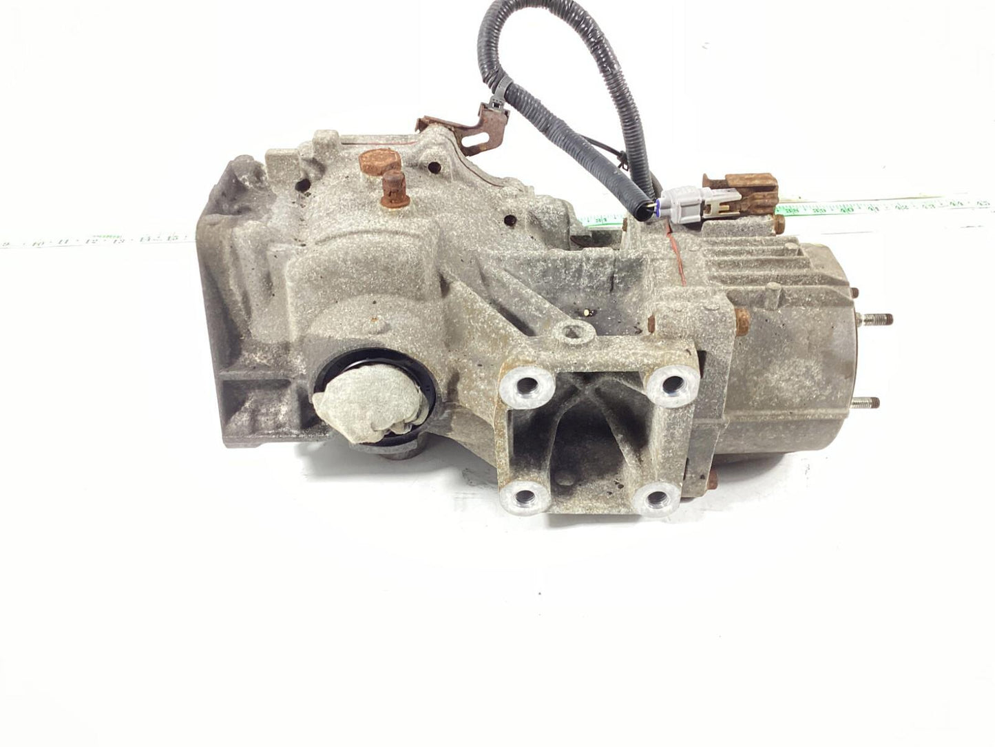 2011-2014 Toyota Sienna AWD Rear Differential Carrier Assembly 41110-45010 OEM .