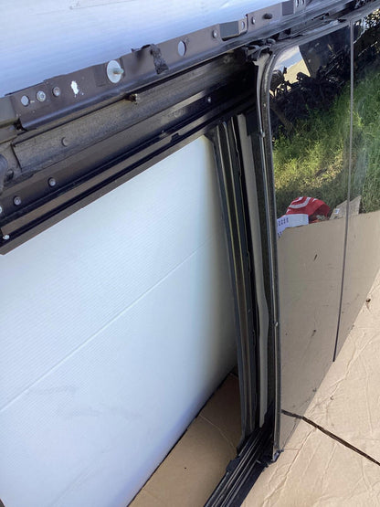 2008-2013 BMW X5 E70 UPPER PANORAMIC SUNROOF MOONROOF ROOF WINDOW GLASS OEM .