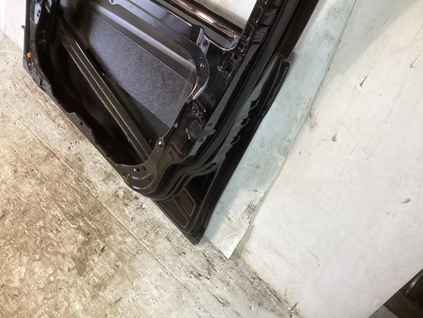 2008-2014 Mercedes-Benz C300 Front Passenger Side Exterior Door Shell OEM