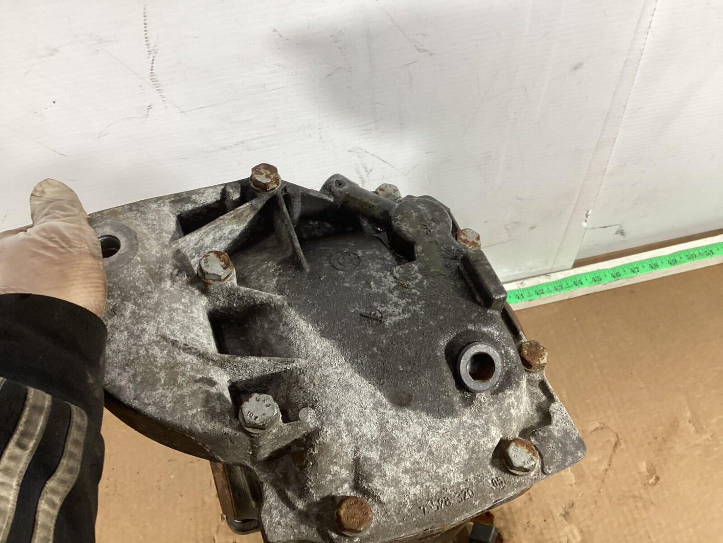 2011 - 2019 BMW X5 E70 Rear Axle Differential Gear Carrier 7564867 OEM .