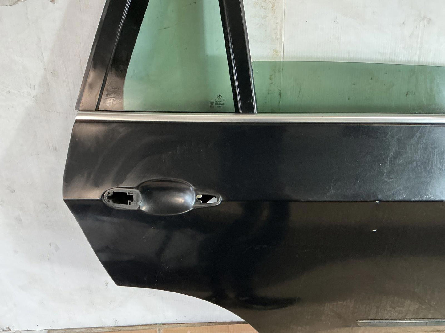 2007 - 2013 BMW X5 xDrive50i Rear Right Passenger Side Door Shell Panel OEM.