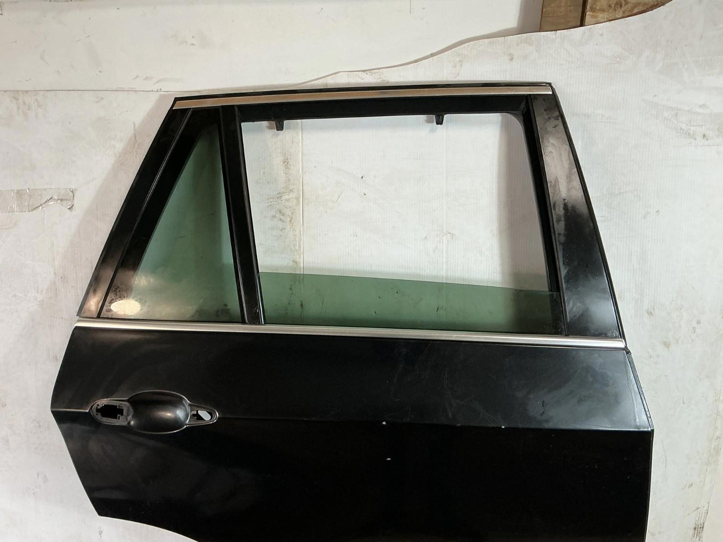 2007 - 2013 BMW X5 xDrive50i Rear Right Passenger Side Door Shell Panel OEM.