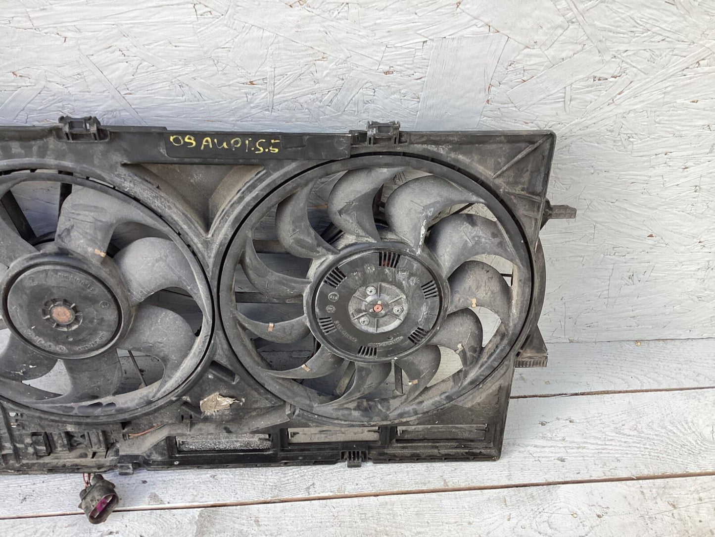 2008 - 2012 Audi S5 Radiator Cooling Fan Assembly & Shroud 8K0959455E OEM