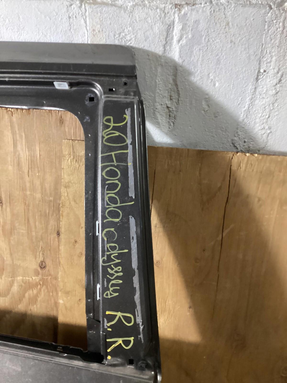 2018 - 2023 HONDA ODYSSEY ELITE REAR RIGHT SIDE EXTERIOR DOOR SHELL PANEL OEM .