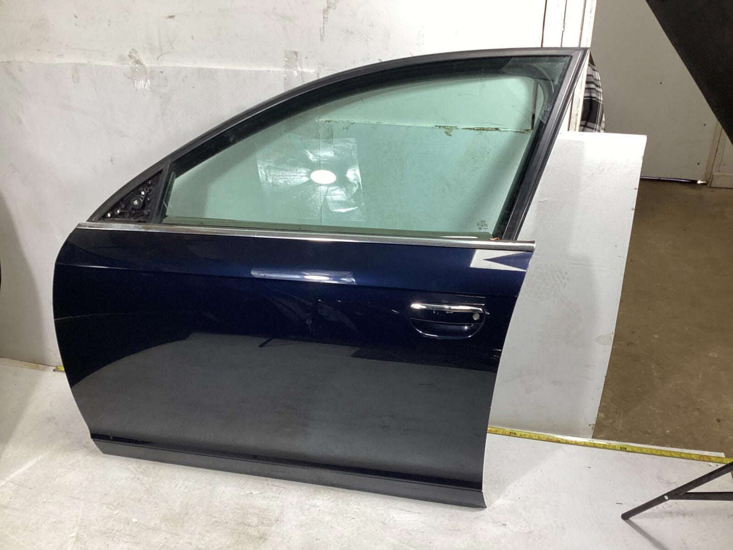 2008-2010 AUDI A6 FRONT LEFT SIDE COMPLETE DOOR SHELL PANEL W/ GLASS  OEM .