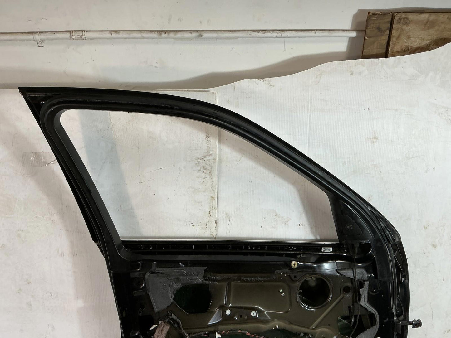 2007 - 2013 BMW X5 xDrive50i Front Left Driver Side Door Shell Panel OEM.