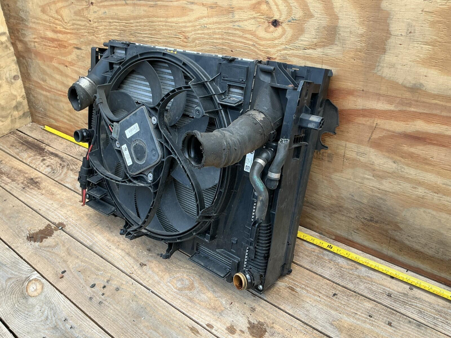2012 - 2016 BMW 528i Engine Cooling Radiator Fan Shroud Cooler Ac Condenser OEM.