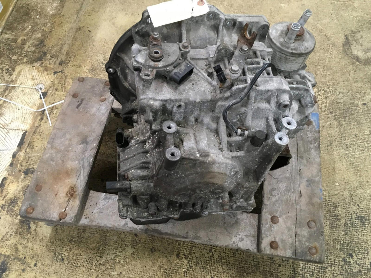 2011 -2016 MINI COOPER COUNTRYMAN 1.6L AUTOMATIC TRANSMISSION 156K OEM .