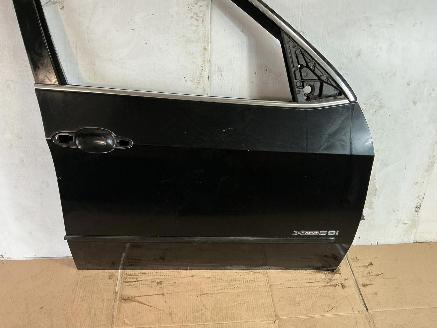 2007 - 2013 BMW X5 xDrive50i Front Right Passenger Side Door Shell Panel OEM.