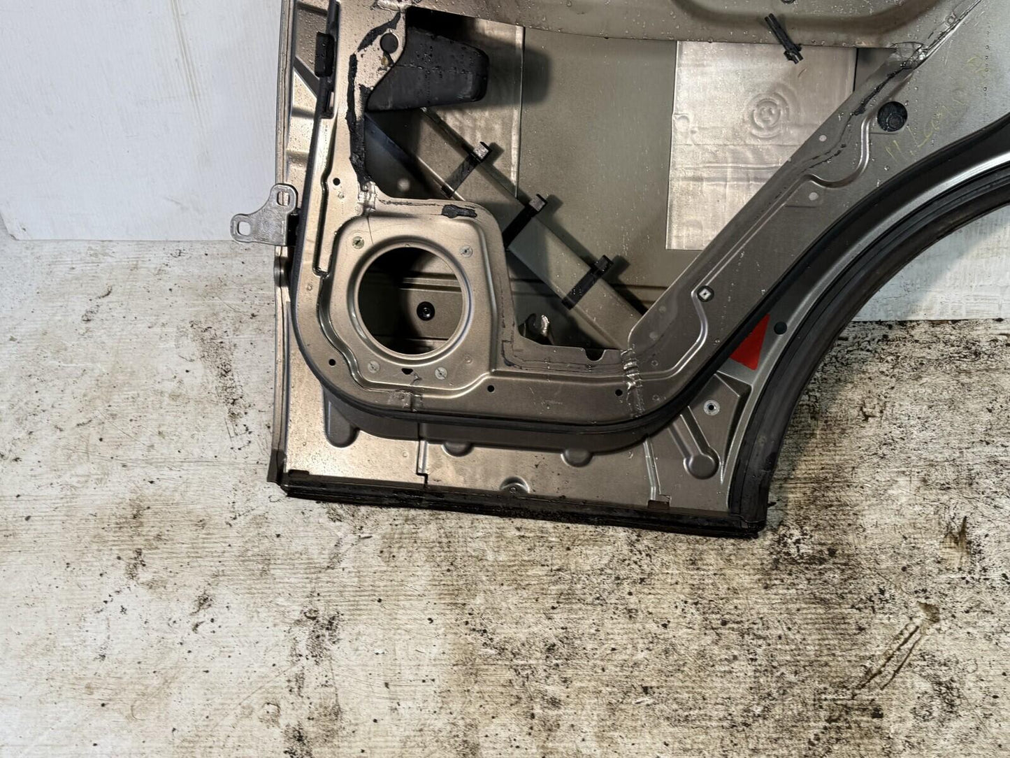 2007-2012 Land Rover Range Rover Rear Right Door Shell Panel OEM.