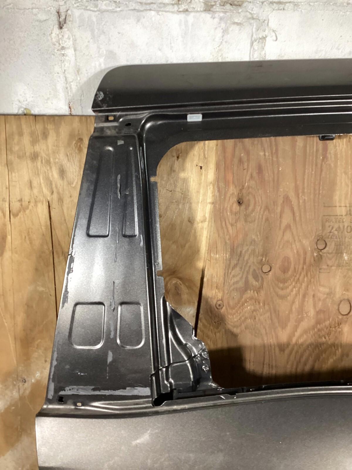 2018 - 2023 HONDA ODYSSEY ELITE REAR RIGHT SIDE EXTERIOR DOOR SHELL PANEL OEM .