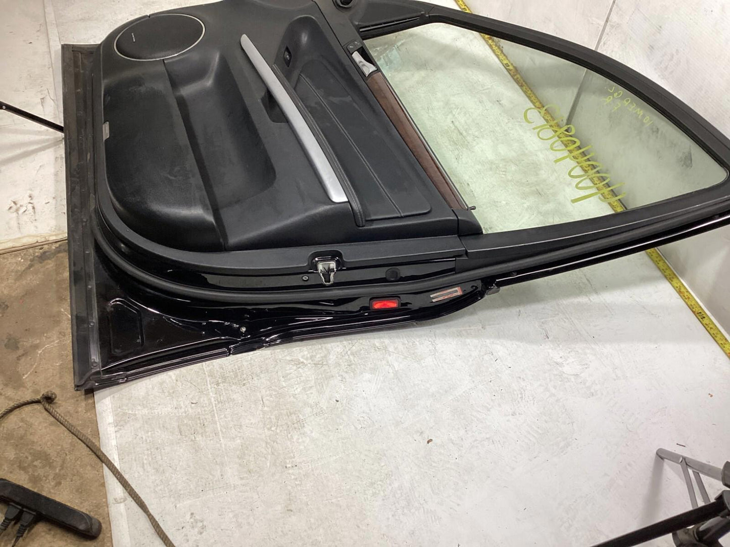 2008 - 2012 Mercedes Benz GL550 Right Front Door Shell w/ Window Glass OEM .