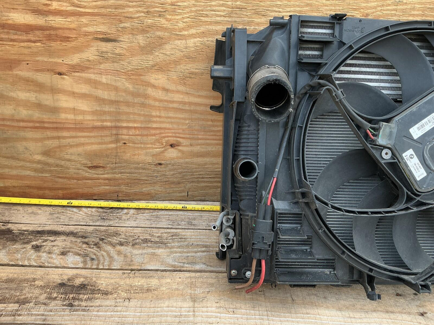 2012 - 2016 BMW 528i Engine Cooling Radiator Fan Shroud Cooler Ac Condenser OEM.