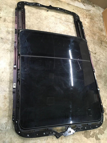2007-2015 BMW X5 XDRIVE Complete Panoramic Sunroof Glass Frame Motor Assy OEM .