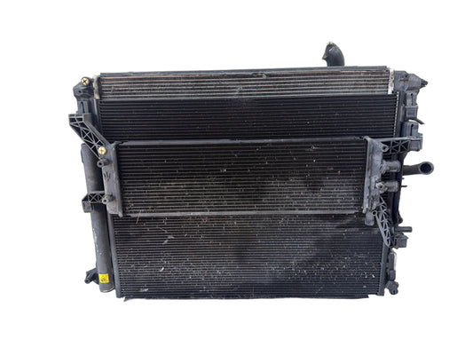2014-2016 Maserati Quattroporte 3.0L M156 Radiator Condenser & Cooling Fan OEM