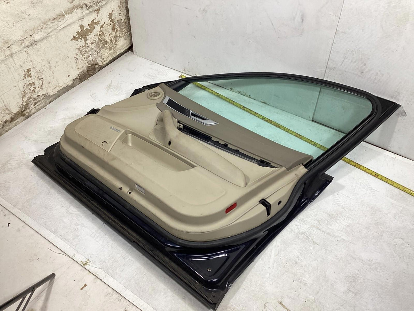 2008-2010 AUDI A6 FRONT RIGHT PASSENGER SIDE COMPLETE DOOR SHELL W/ GLASS OEM .