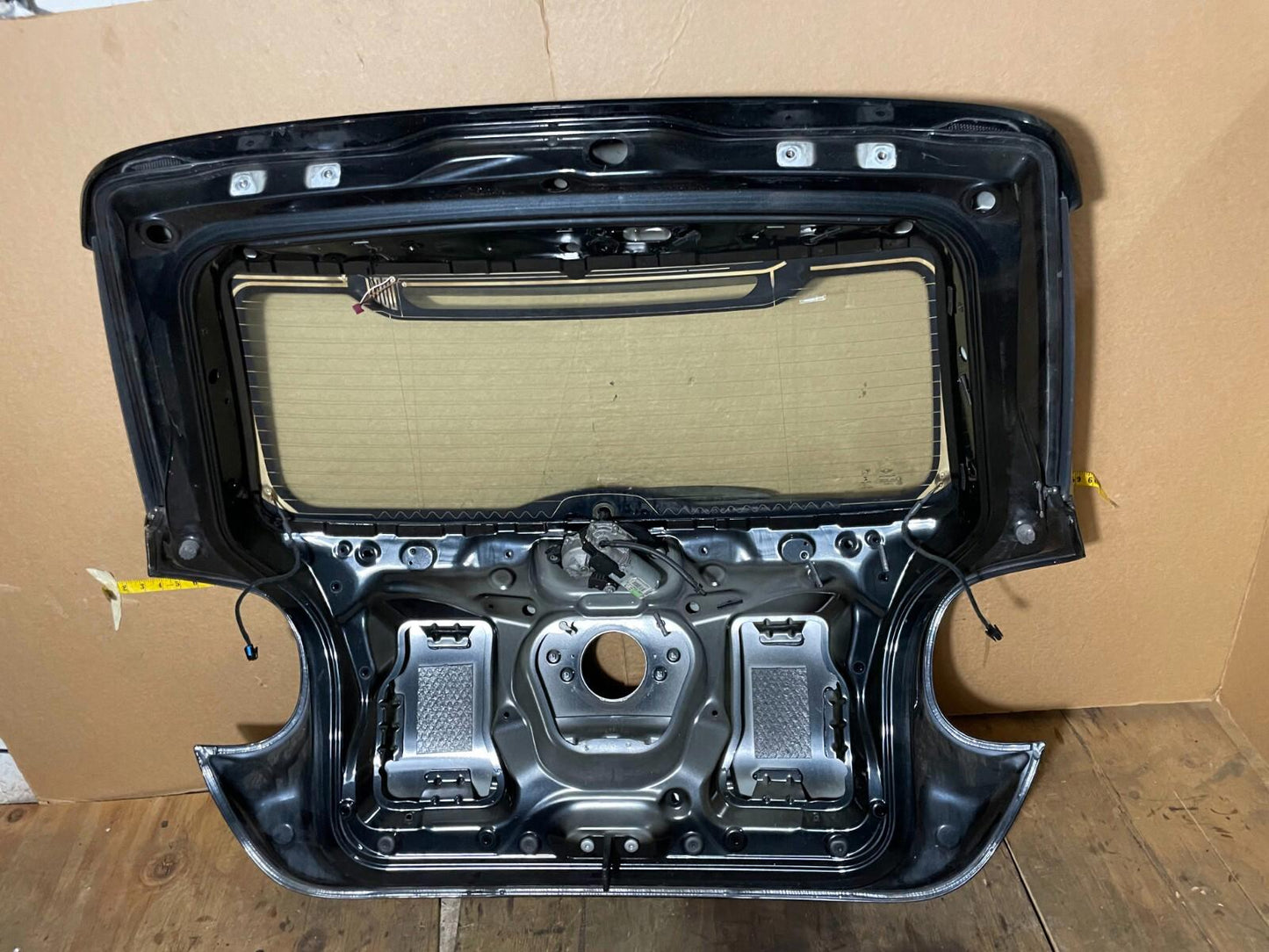 2013 - 2016 Mini Cooper Paceman R61 Trunk Lid / Hatch 41009810790 OEM .