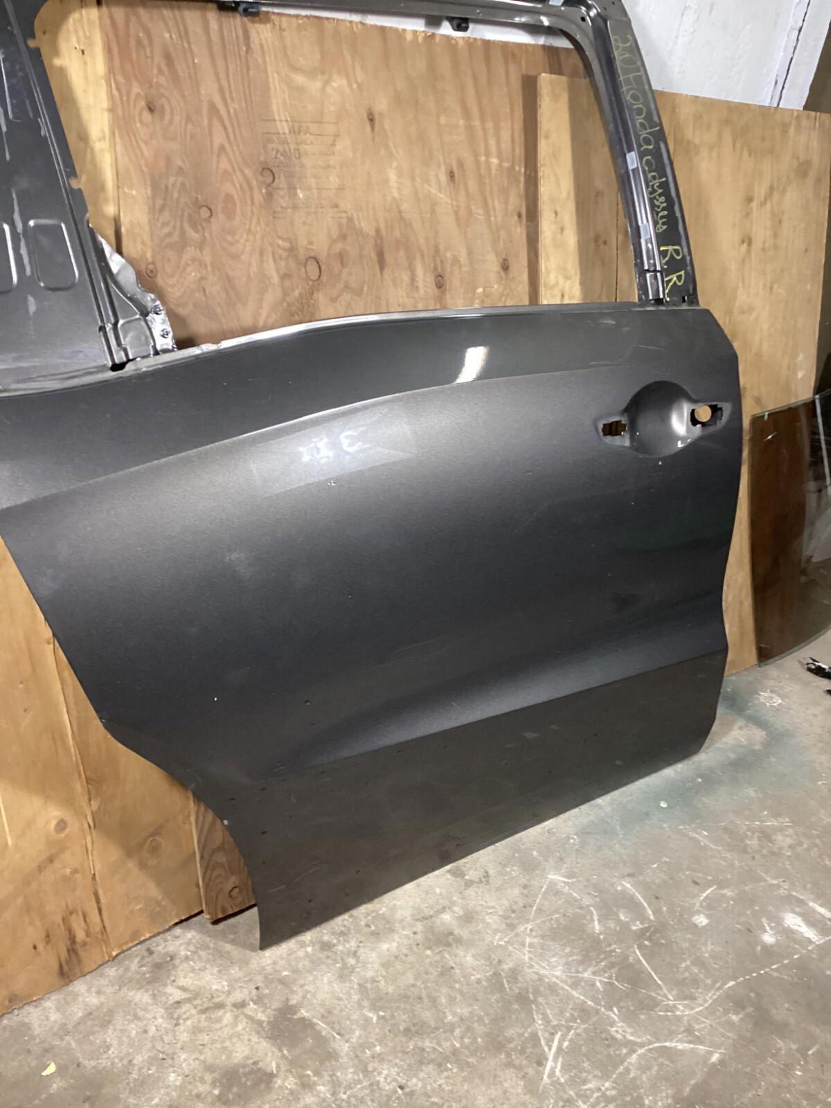 2018 - 2023 HONDA ODYSSEY ELITE REAR RIGHT SIDE EXTERIOR DOOR SHELL PANEL OEM .