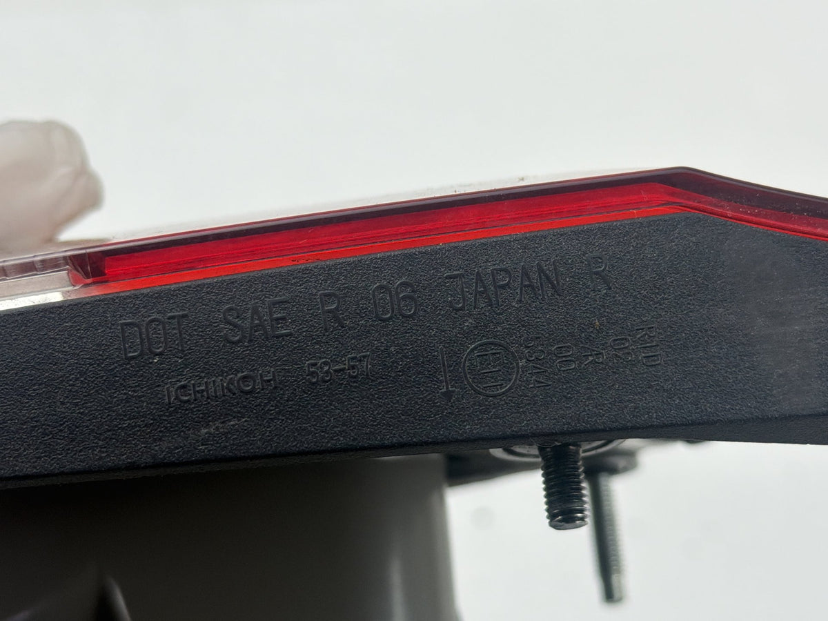 2010-2015 Lexus IS250C Convertible Right Passenger Side Inner Tail Light OEM