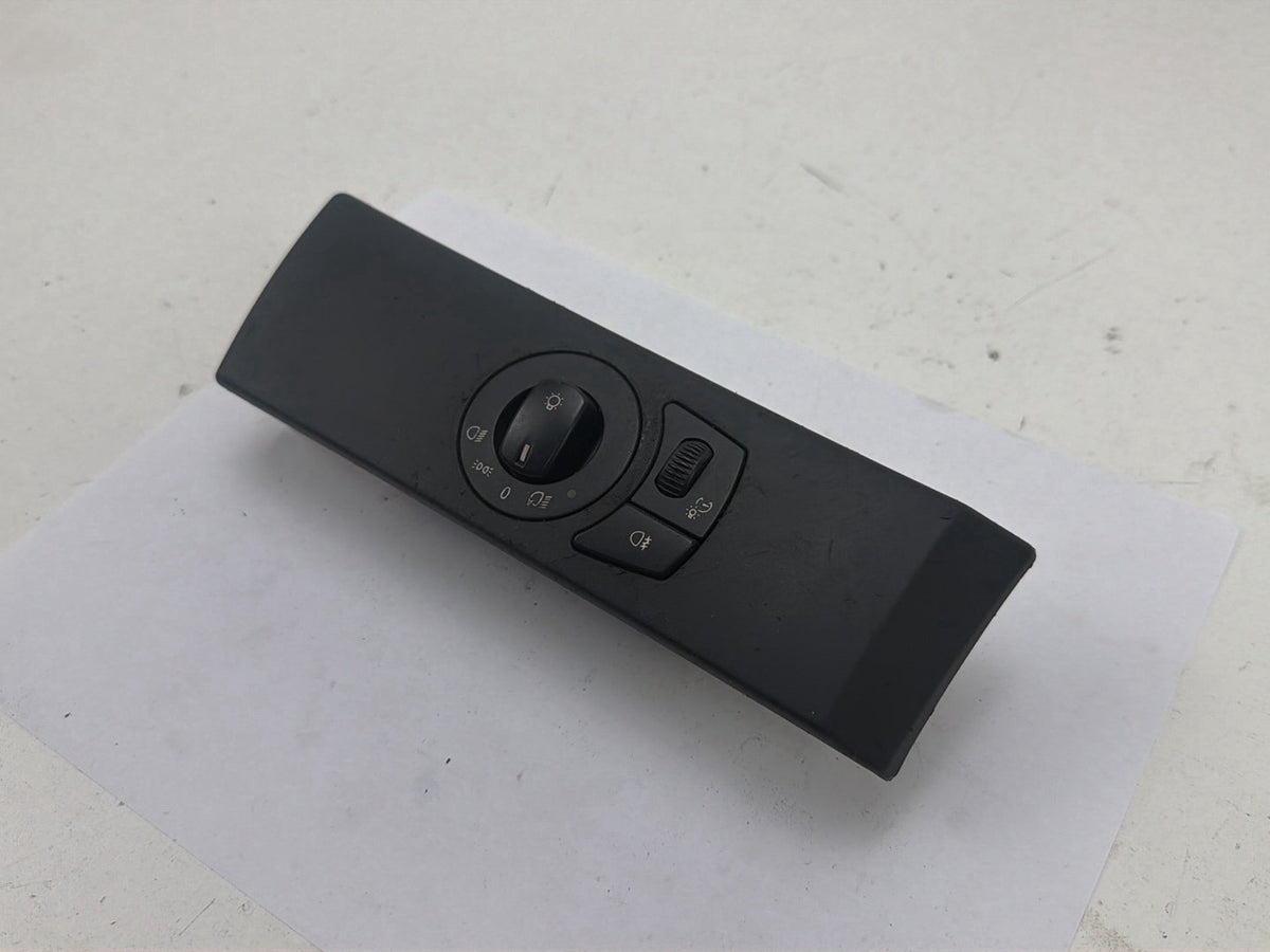 2004-2007 BMW 530i Headlight Dimmer Control Switch Unit 6 925 261 OEM