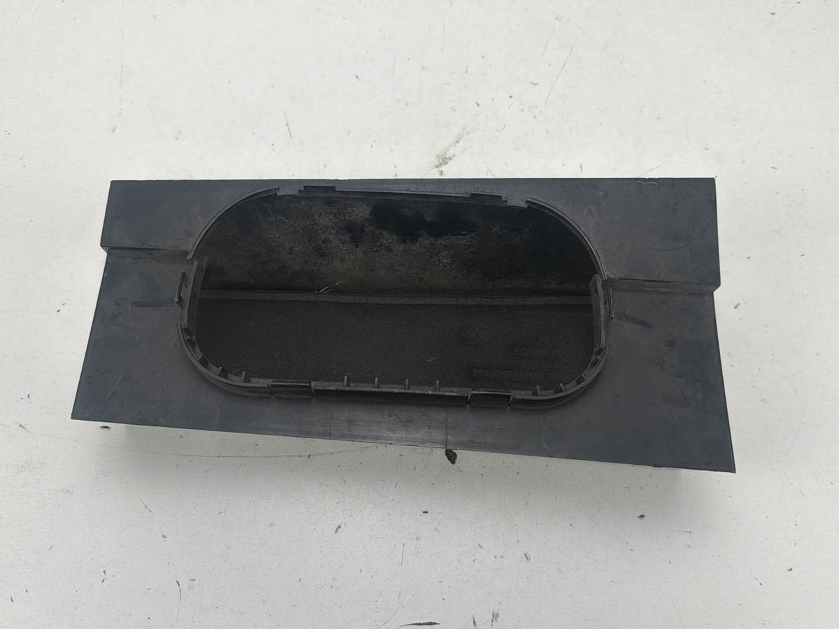 2012-2019 Volkswagen Beetle Air Duct Trim Panel Cover 5C0.819.587 OEM