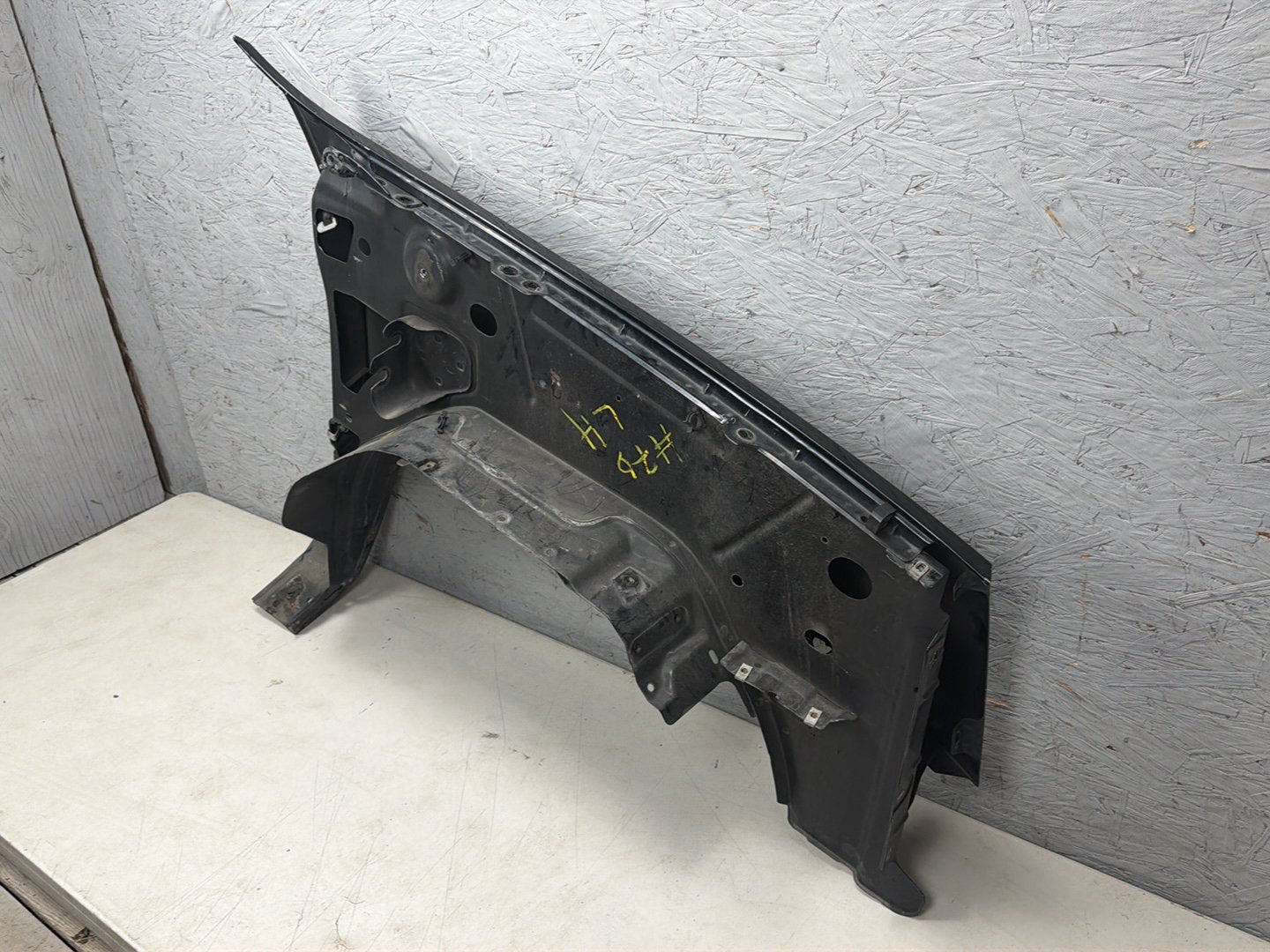 2007-2014 Cadillac Escalade Front Left Driver Side Fender Panel Cover OEM