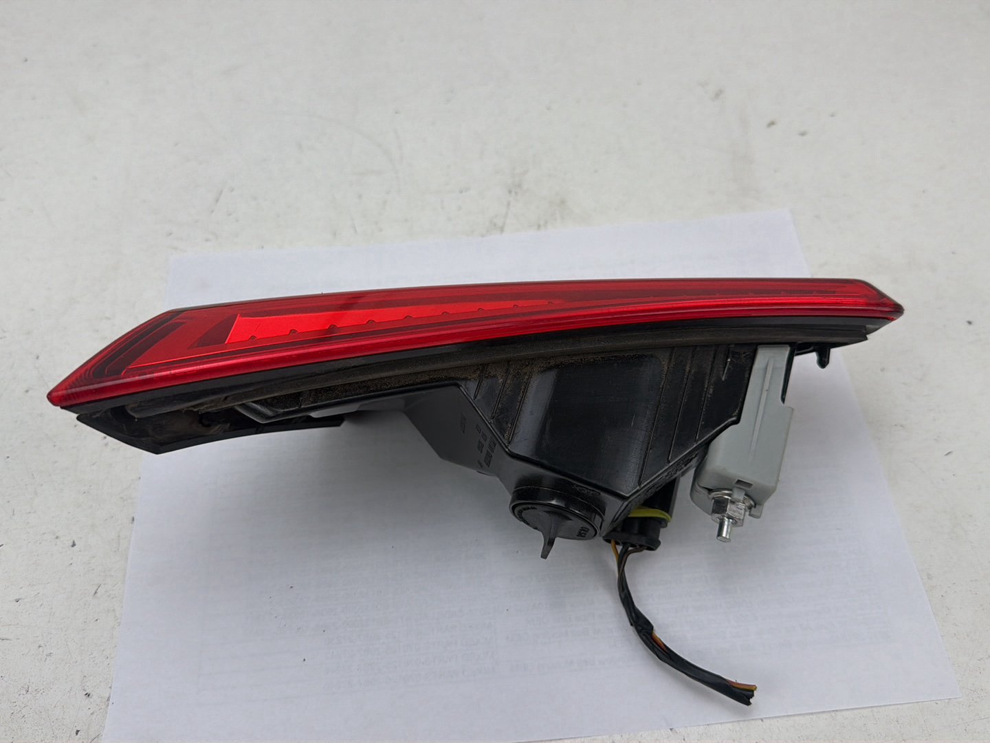 2014-2017 Maserati Ghibli Right Passenger Side Inner Tail Light 03552000 OEM