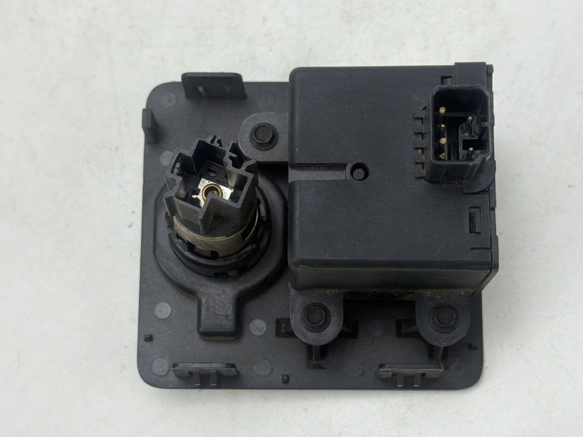 2005-2007 Ford F-250 Super Duty Power Point Outlet Switch F81B-14B268-AE OEM