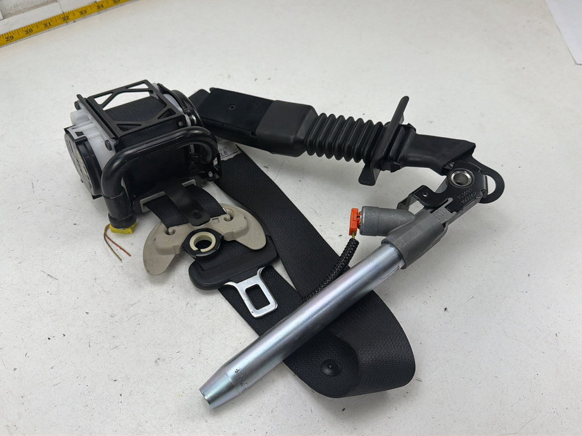 2014-2021 Infiniti Q50 Front Right Passenger Side Seat Belt Retractor Assembly OEM