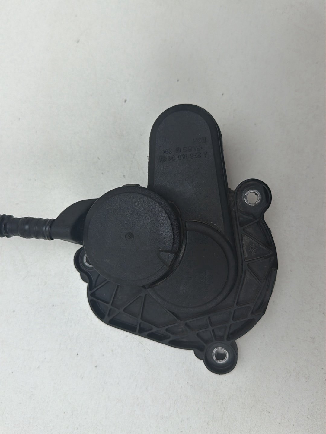 2007-20013 Mercedes-Benz S-Class W221 Engine Oil Seperator A2780100431 OEM