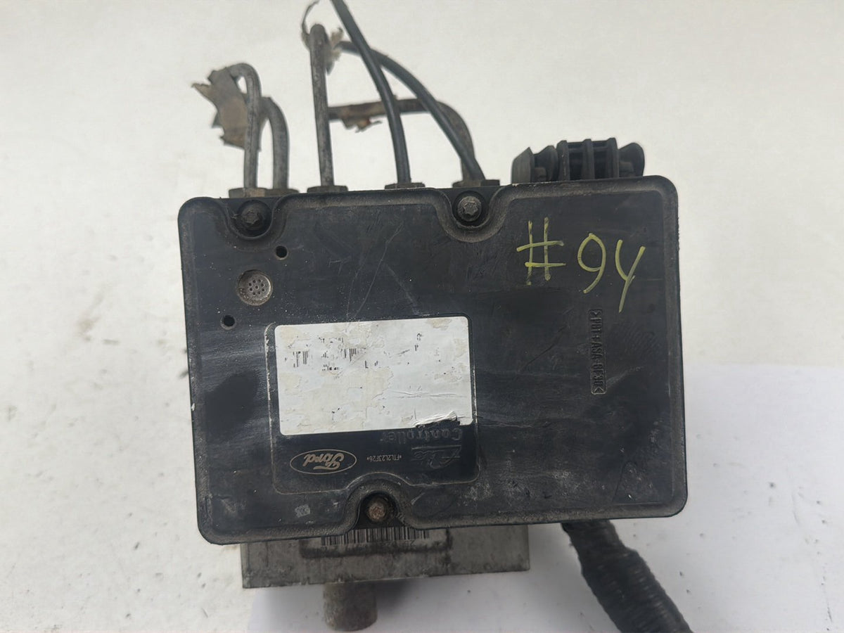 2003-2006 Lincoln Navigator ABS Anti-Lock Brake Pump Modulator Unit OEM