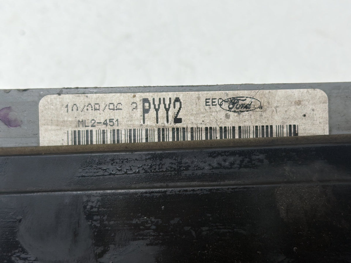 1997-1998 Ford E-250 Econoline Van 4.2L Computer Control Module ML2-451 OEM