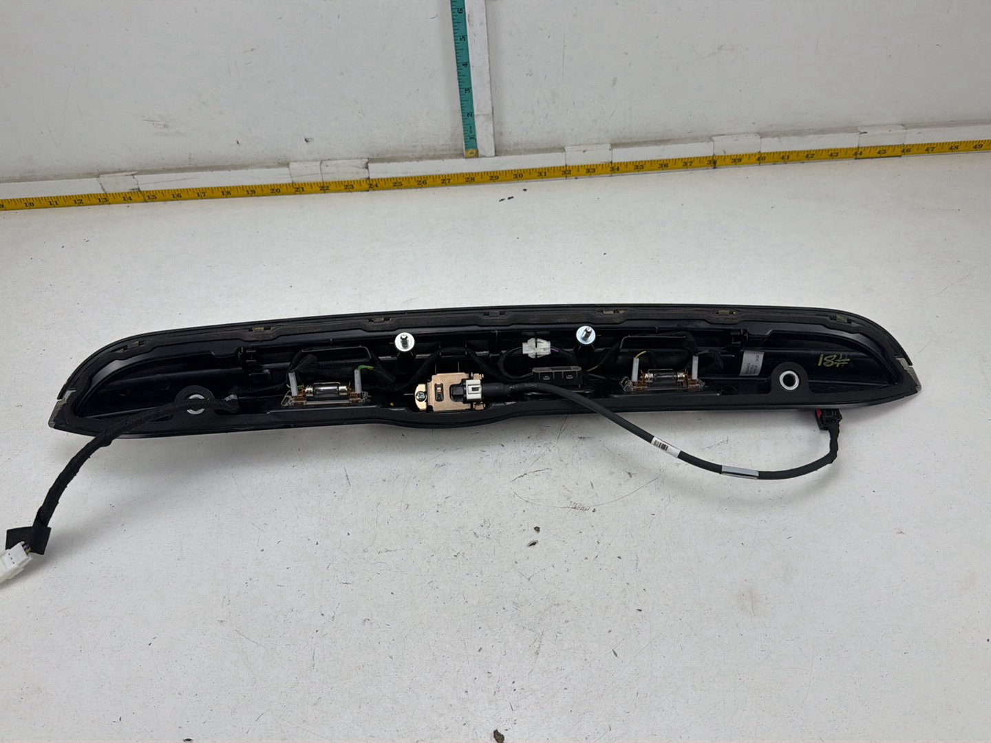 2014-2017 Maserati Ghibli Trunk Lid Moulding Trim Panel 670071822 OEM