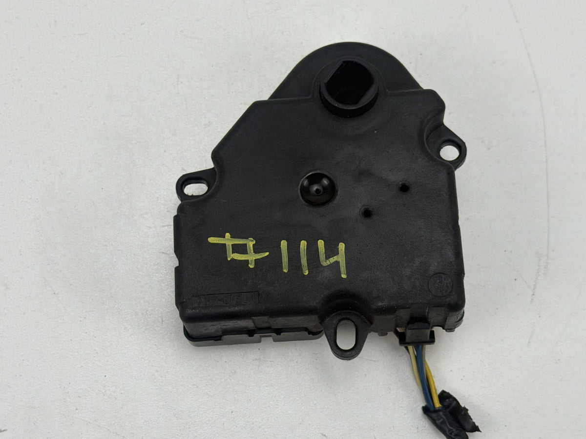 2007-2014 GMC DENALI GMT900 Rear HVAC Air Blend Door Actuator OEM