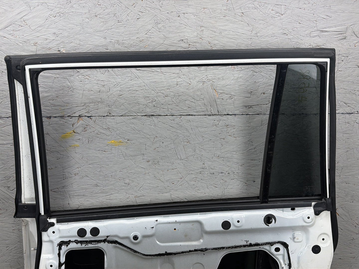 2011-2013 Infiniti QX56 Rear Right Door Shell With Quarter Glass OEM