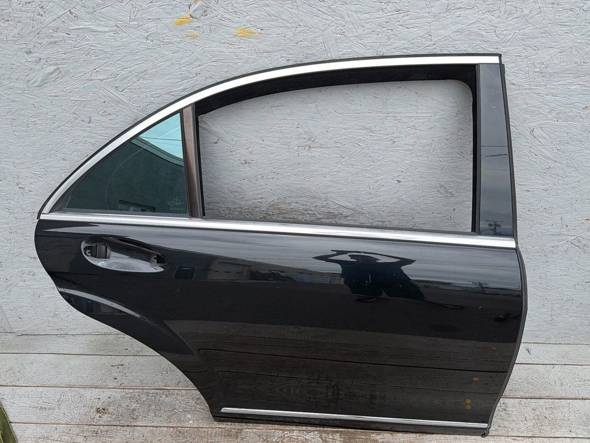 2007-2013 Mercedes-Benz S-Class 550 W221 Right Rear Door Shell OEM